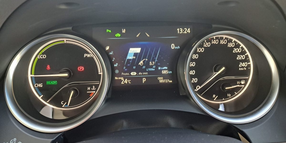 Przetarg nieograniczony na sprzedaż samochodu Toyota Camry Hybryd MR`18 E6d 2019