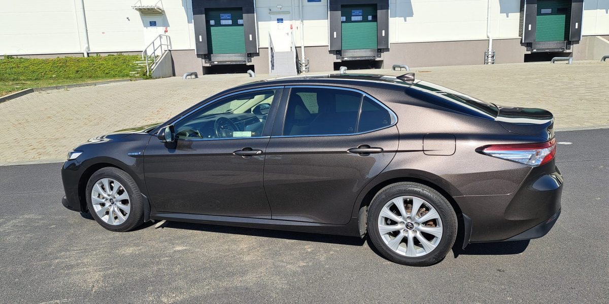 Przetarg nieograniczony na sprzedaż samochodu Toyota Camry Hybryd MR`18 E6d 2019