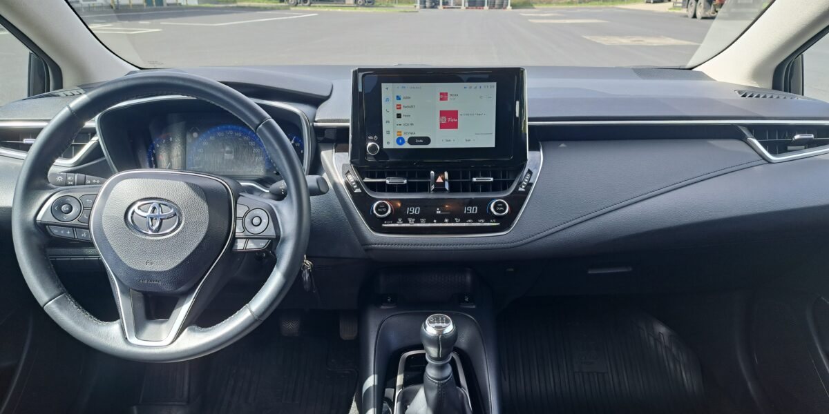 Ogłoszenie przetargu nieograniczonego na sprzedaż samochodu Toyota Corolla 1.5 MR`19 E6 z 2022 roku LU867NS